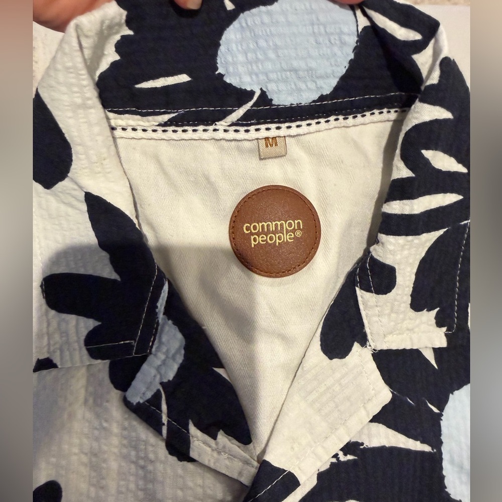 Common People Clothing Men's M Cotton Blue Floral Hawaiian Camp Shirt Short - Picture 3 of 6